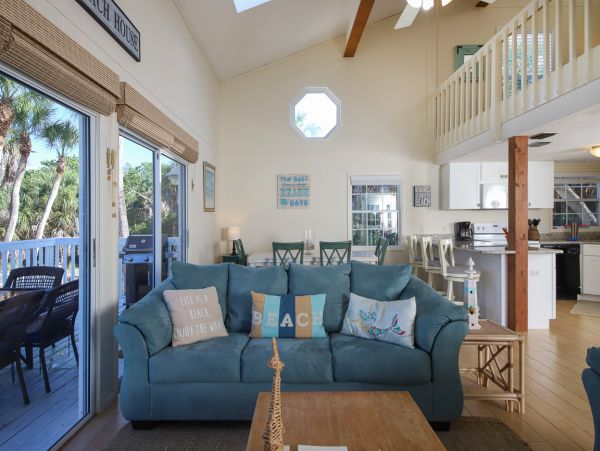 Boca Grande Single Family Home minutes from the Beach!