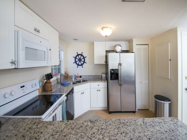 Boca Grande Single Family Home minutes from the Beach!