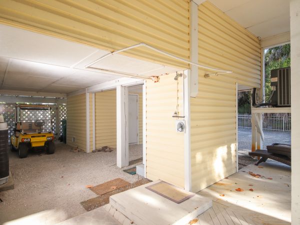Boca Grande Single Family Home minutes from the Beach!