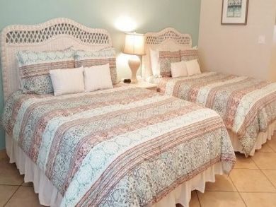 Charming Vacation Rental on Longboat Key. Call Today.