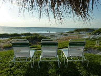 Charming Vacation Rental on Longboat Key. Call Today.