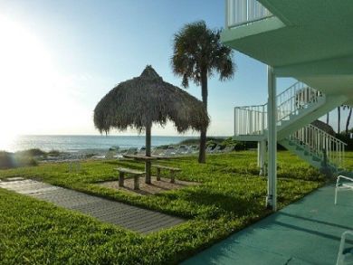 Charming Vacation Rental on Longboat Key. Call Today.