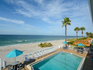 Charming Vacation Rental on Longboat Key. Call Today.
