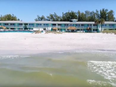 Charming Vacation Rental on Longboat Key. Call Today.