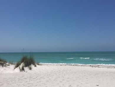 Longboat Key Cozy Beachfront Studio