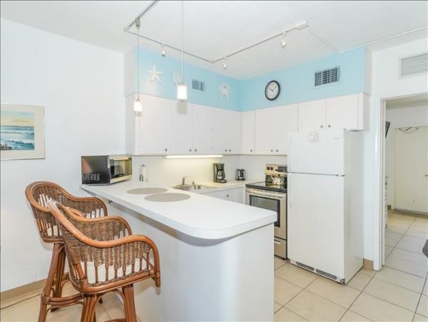 Longboat Key 1 Bedroom Condo Located on the Beach