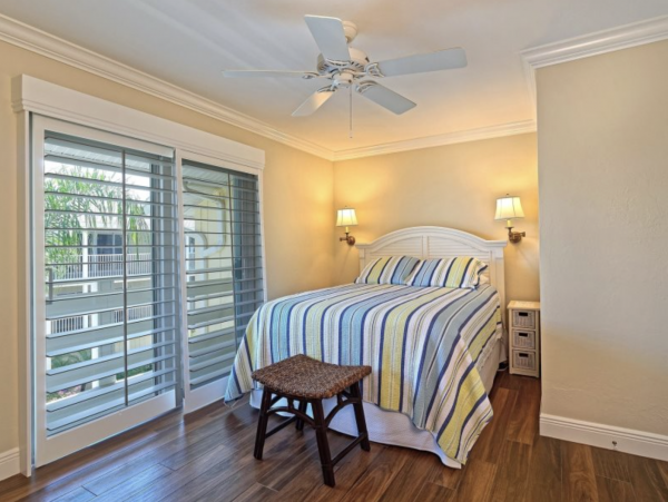 Sanibel 3 Bedroom Condo Sleeps 6 Partial Gulf View & Pool