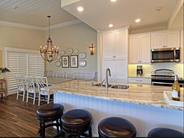 Sanibel 3 Bedroom Condo Sleeps 6 Partial Gulf View & Pool