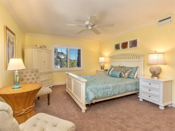 Beachfront Three Bedroom Penthouse in Sanibel