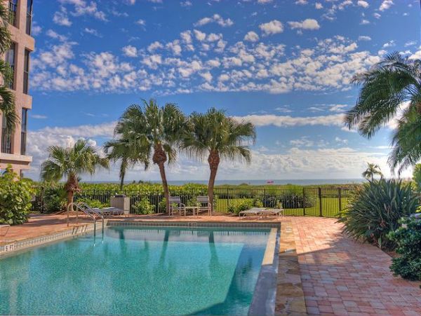 Beachfront Three Bedroom Penthouse in Sanibel