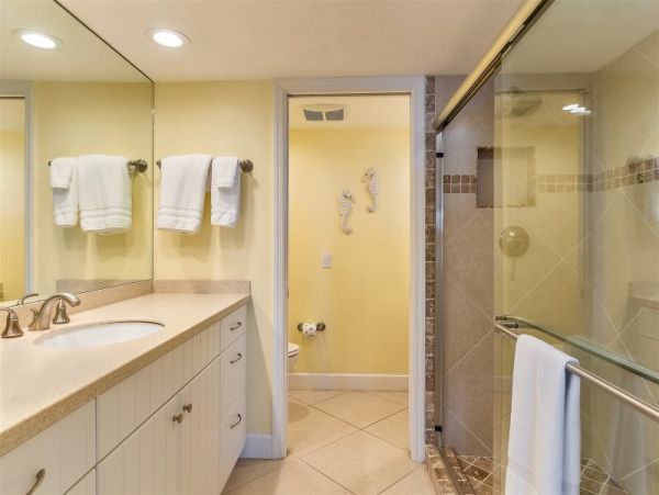 Beachfront Three Bedroom Penthouse in Sanibel