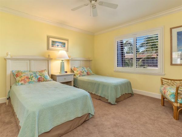 Beachfront Three Bedroom Penthouse in Sanibel