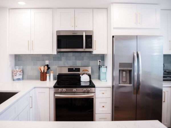 Sanibel Vacation Beach Condo with Communal Pool Sleeps 6
