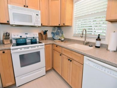 Sanibel Vacation Duplex Sleeps 6 Guests Walk to Beach Sanibel Vacation Duplex Sleeps 6 Guests Walk to Beach