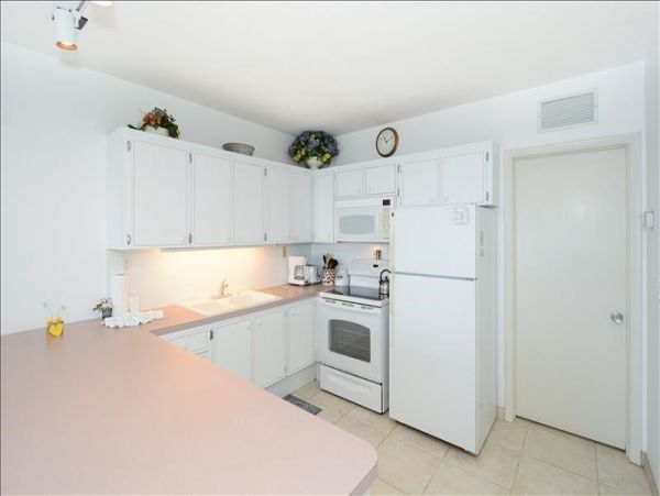On Beach Longboat Key Vacation Condo One Bedroom