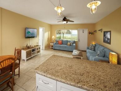 2 Bedroom Vacation Condo in Longboat Key Located on Beach
