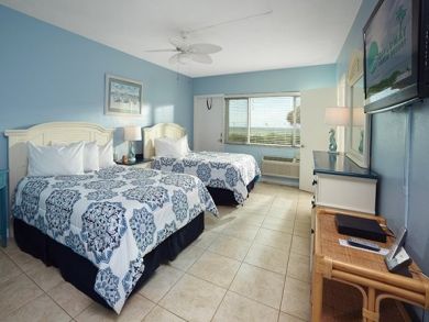 2 Bedroom Vacation Condo in Longboat Key Located on Beach