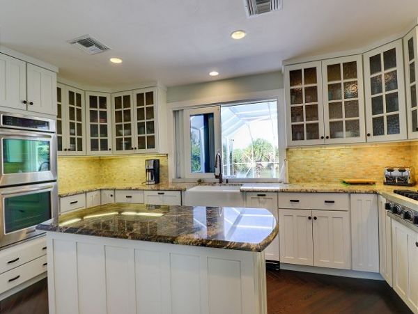 Sanibel Vacation Pool Home Three Bedroom Lake Views