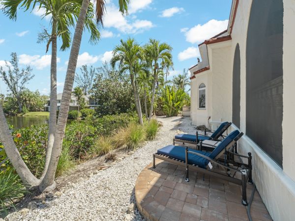Sanibel Island Vacation Rental | Luxury 4-Bedroom Beach Home with Pool & Lake Views