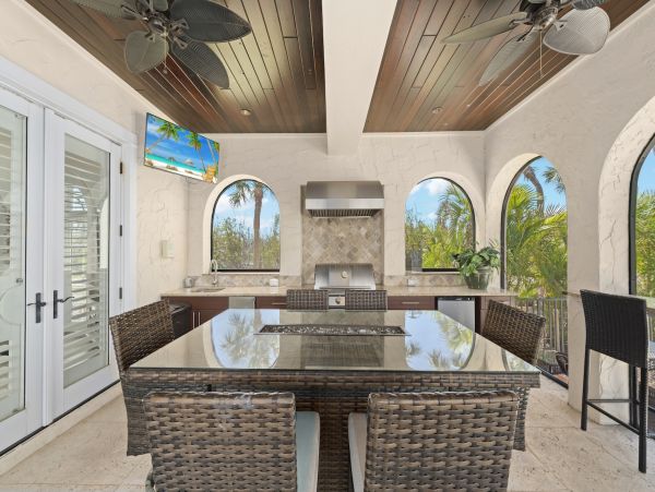 Sanibel Island Vacation Rental | Luxury 4-Bedroom Beach Home with Pool & Lake Views