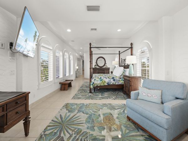 Sanibel Island Vacation Rental | Luxury 4-Bedroom Beach Home with Pool & Lake Views