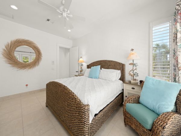 Sanibel Island Vacation Rental | Luxury 4-Bedroom Beach Home with Pool & Lake Views
