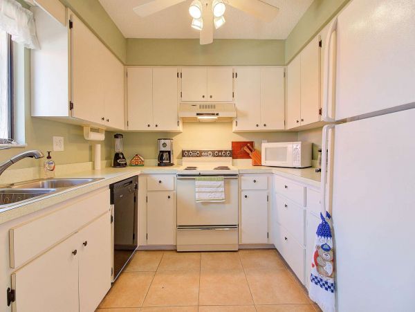 Sarasota Vacation Condo With Communal Pool Sleeps 4 Guests