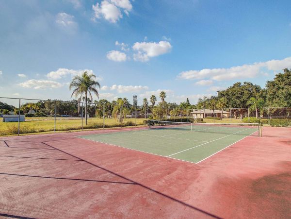 Sarasota Vacation Condo With Communal Pool Sleeps 4 Guests