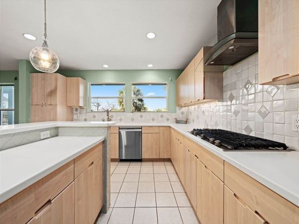 Sanibel Island Luxury Vacation Rental  Gulf Coast Pool Home Near the Beach