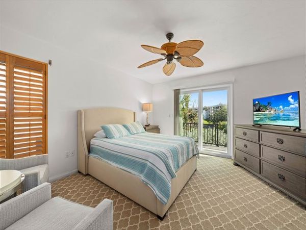 Sanibel Island Luxury Vacation Rental  Gulf Coast Pool Home Near the Beach
