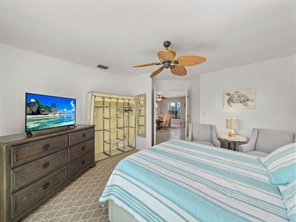 Sanibel Island Luxury Vacation Rental  Gulf Coast Pool Home Near the Beach