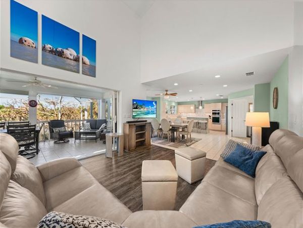 Sanibel Island Luxury Vacation Rental  Gulf Coast Pool Home Near the Beach