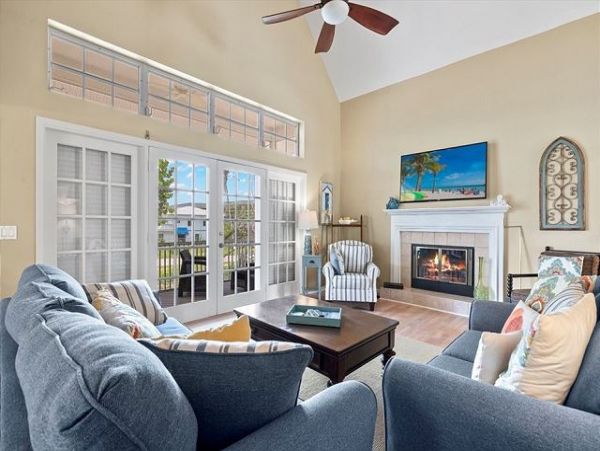 Sanibel Charming Three Bedroom Rental with Unbeatable Location