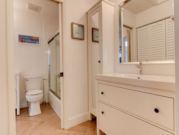 Sanibel Vacation Duplex Three Bedroom Walk to Beach