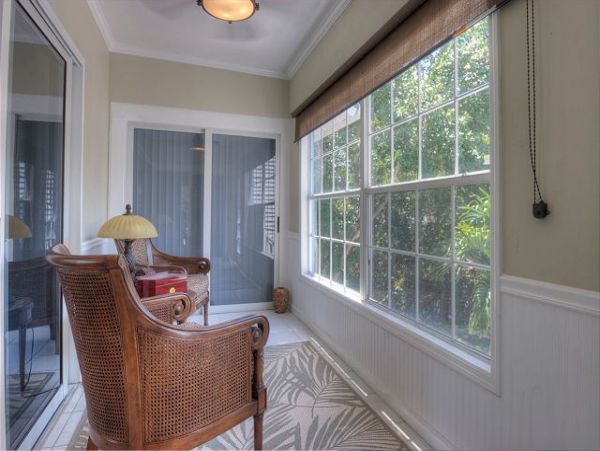 Short Walk to Beach Sanibel Vacation Pool Home Sleeps Six