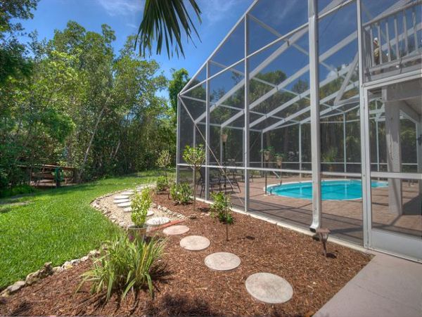 Short Walk to Beach Sanibel Vacation Pool Home Sleeps Six