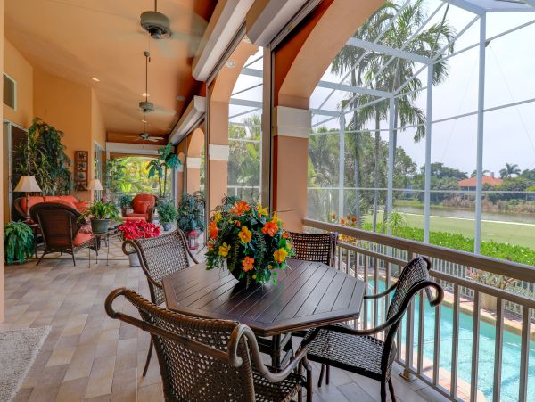 Short Walk to Beach Luxury Sanibel Vacation Caged Pool Home