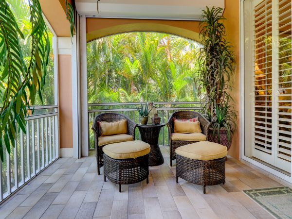 Short Walk to Beach Luxury Sanibel Vacation Caged Pool Home