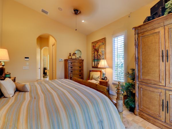 Short Walk to Beach Luxury Sanibel Vacation Caged Pool Home