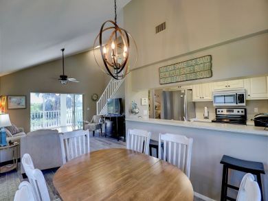 Sanibel Vacation Duplex Sleeps Eight Guests Walk To Beach
