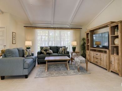 Two Bedroom Vacation Home on Sanibel Island with Caged Pool