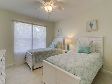 Two Bedroom Vacation Home on Sanibel Island with Caged Pool