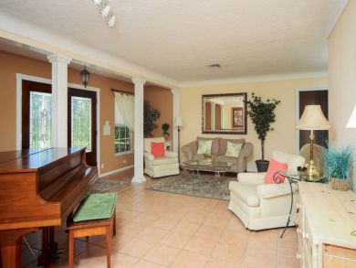 Sarasota 4 Bedroom Vacation Home with Hot Tub
