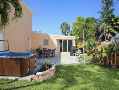 Sarasota 4 Bedroom Vacation Home with Hot Tub