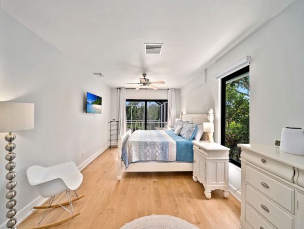 Charming Sanibel Island retreat with Private Pool & Easy Beach Access