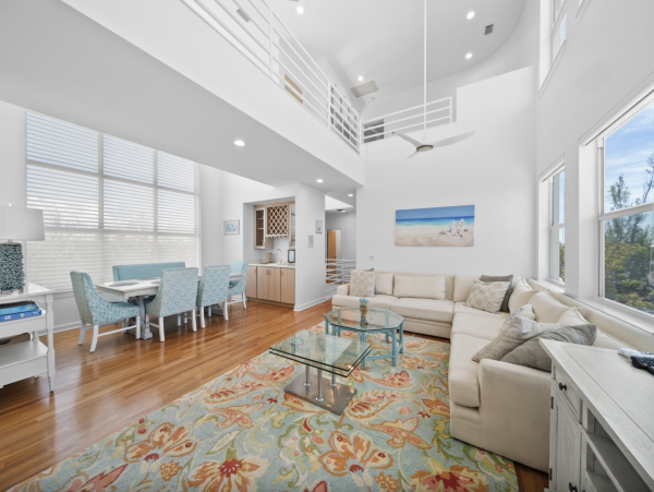 Waterfront Luxury Vacation Home Pure Luxury