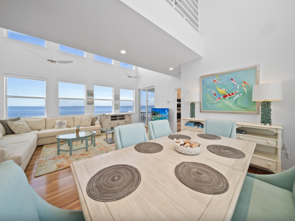 Waterfront Luxury Vacation Home Pure Luxury