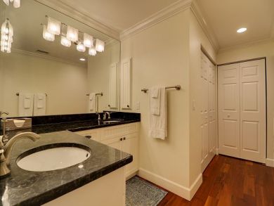 Sanibel Condo 919929