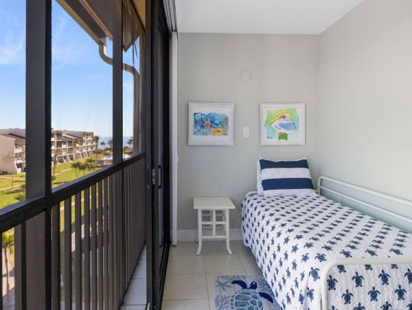 Sanibel Island Beachfront Rental - 2-Bedroom Gulf View Condo
