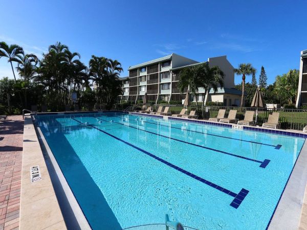 Sanibel Island Beachfront Rental - 2-Bedroom Gulf View Condo